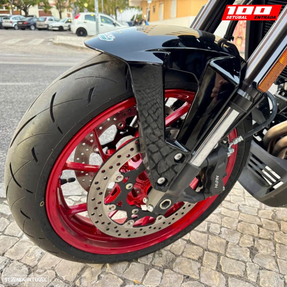 Suzuki GSX 800 S - 5
