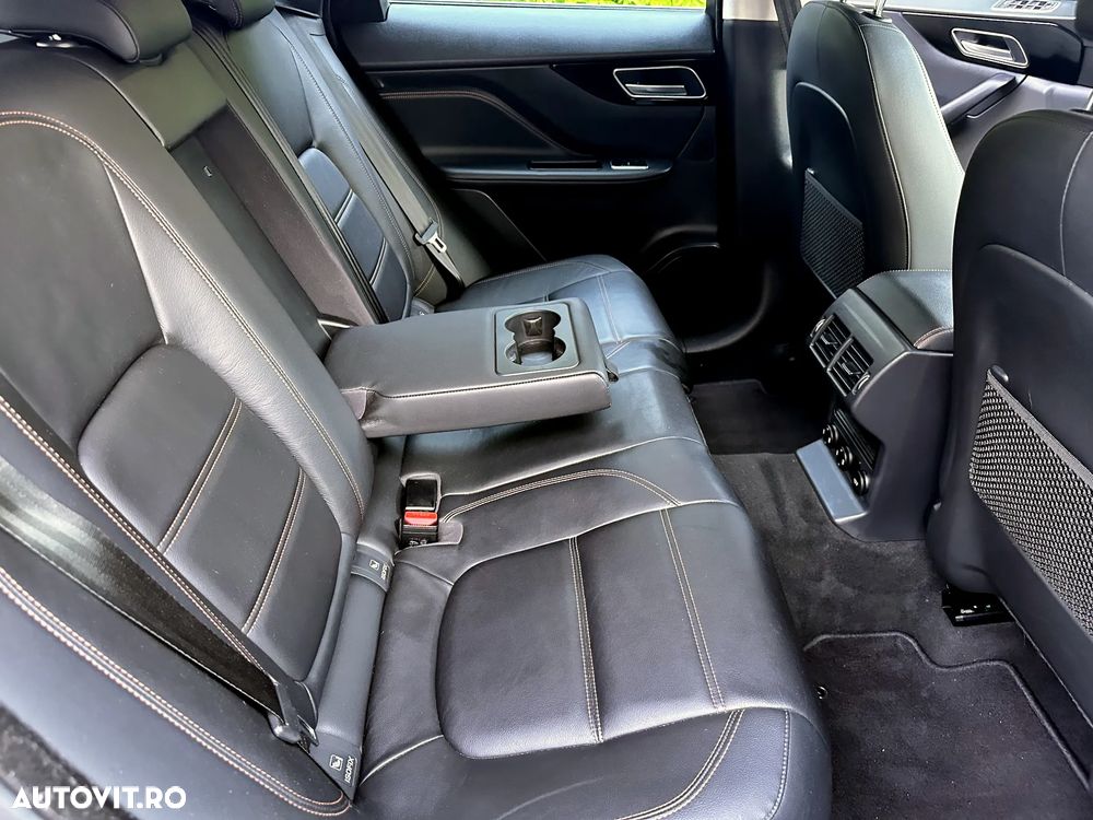 Jaguar F-Pace 20d AWD Aut. Prestige - 19