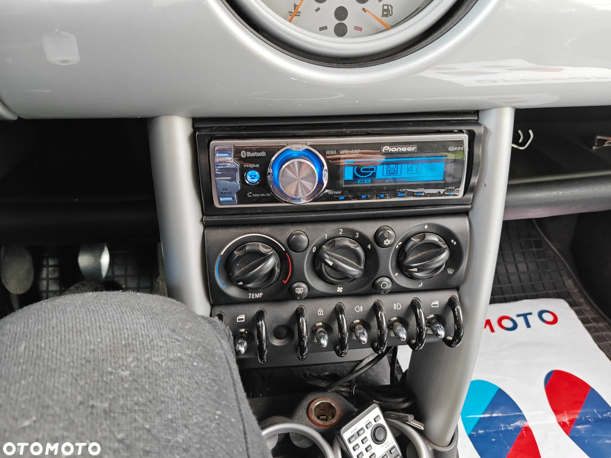MINI Cooper Standard - 23