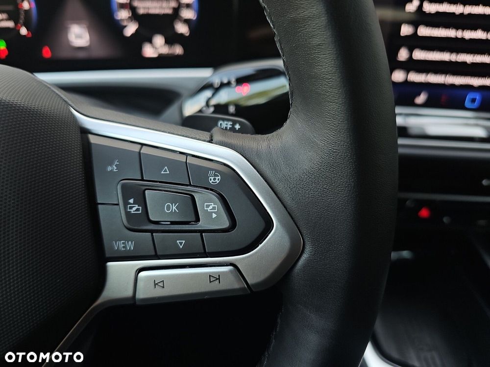 Volkswagen Passat - 21