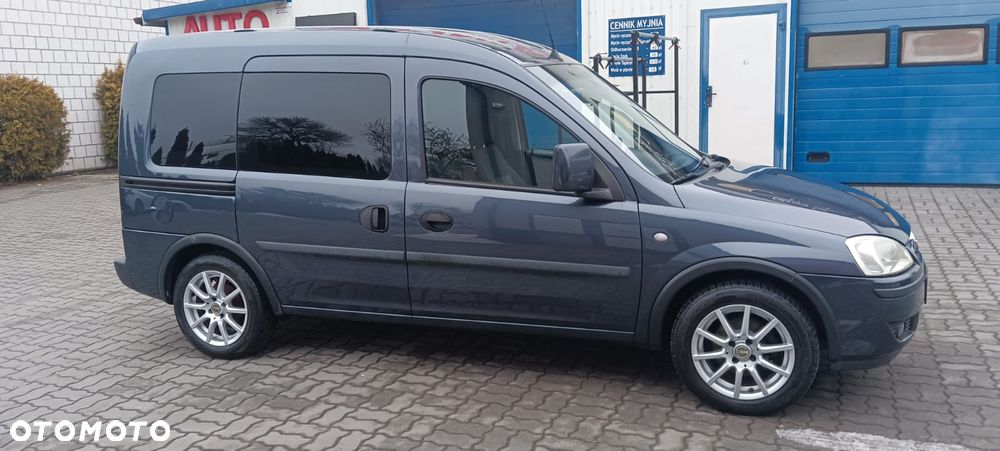 Opel Combo Tour - 5
