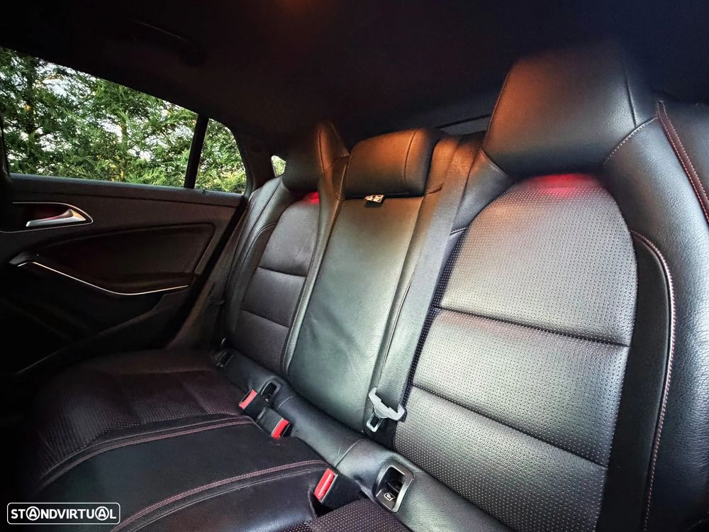 Mercedes-Benz CLA 180 d 7G-DCT AMG Line - 23
