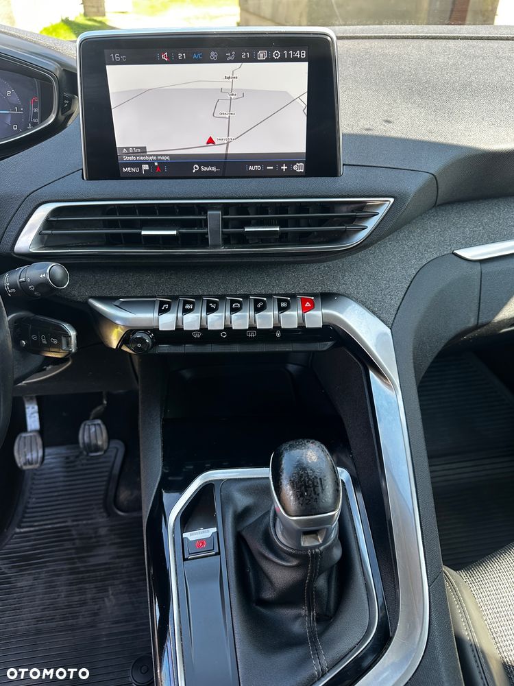 Peugeot 5008 PureTech 130 Stop & Start Active Business-Paket - 25