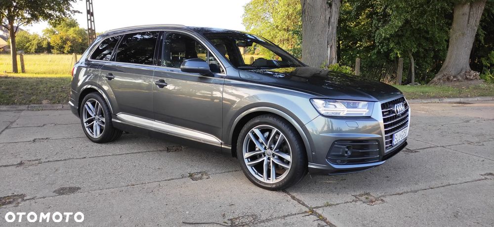 Audi Q7 - 2