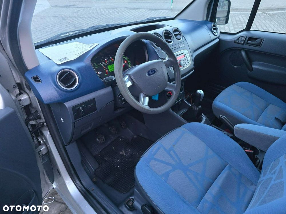 Ford Transit Connect - 24