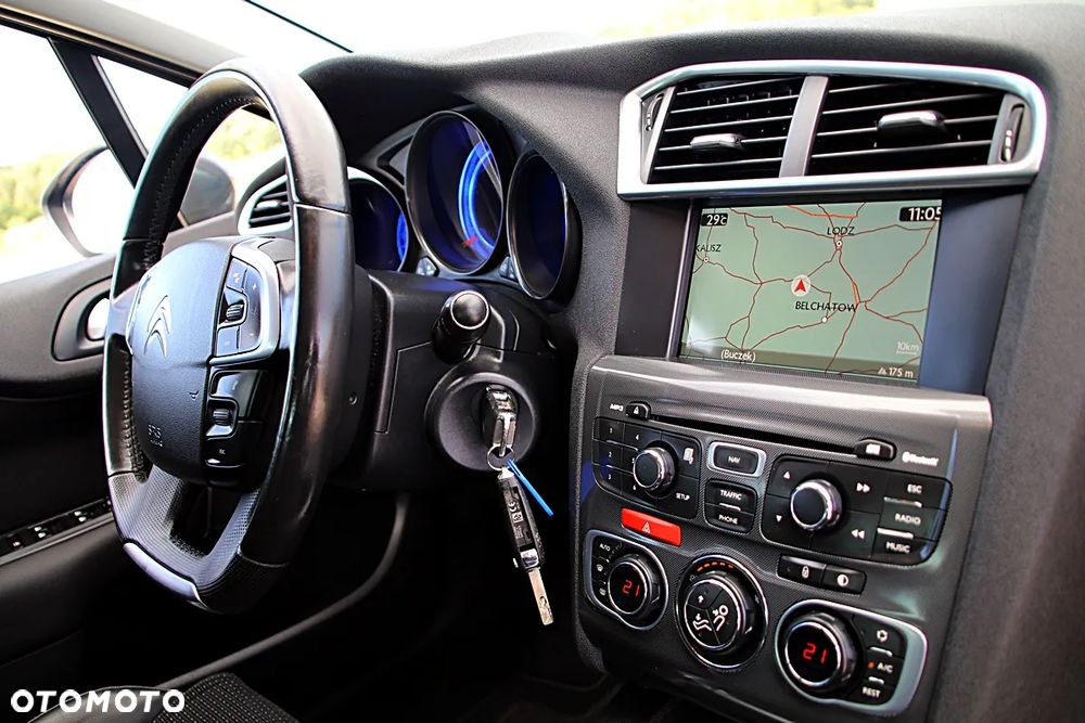 Citroën C4 VTi 120 Exclusive - 29