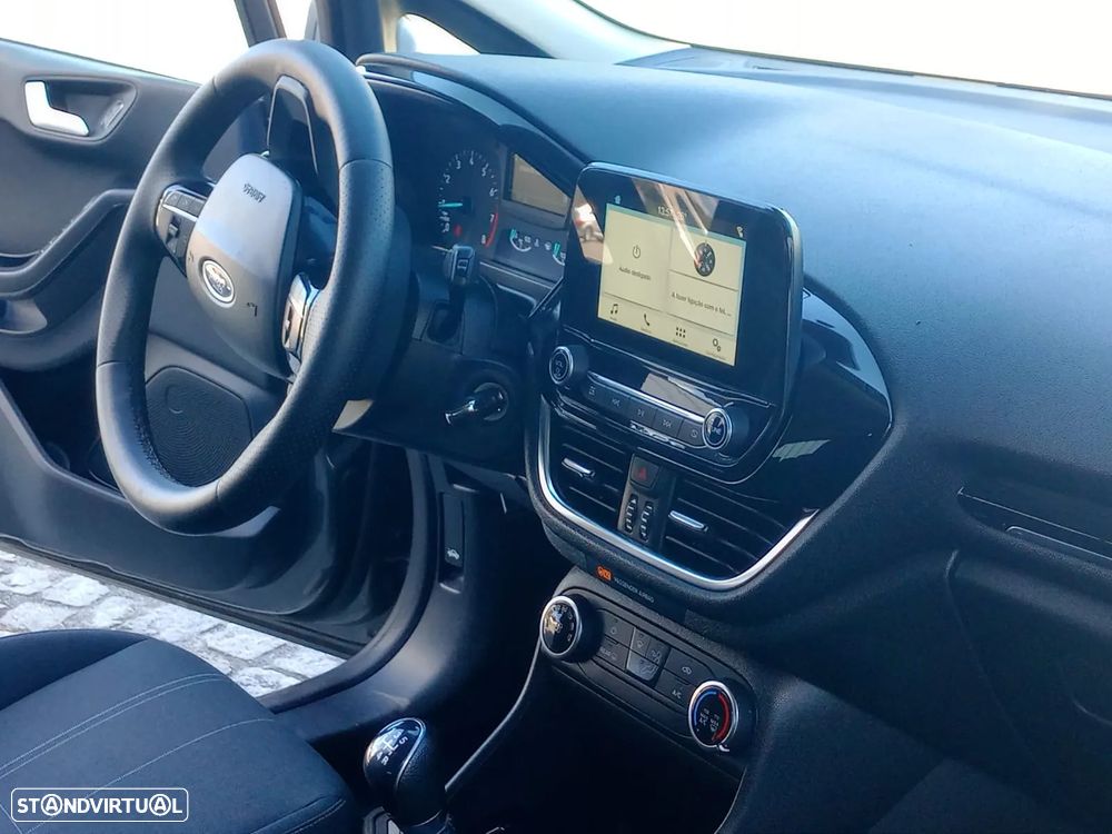 Ford Fiesta - 2