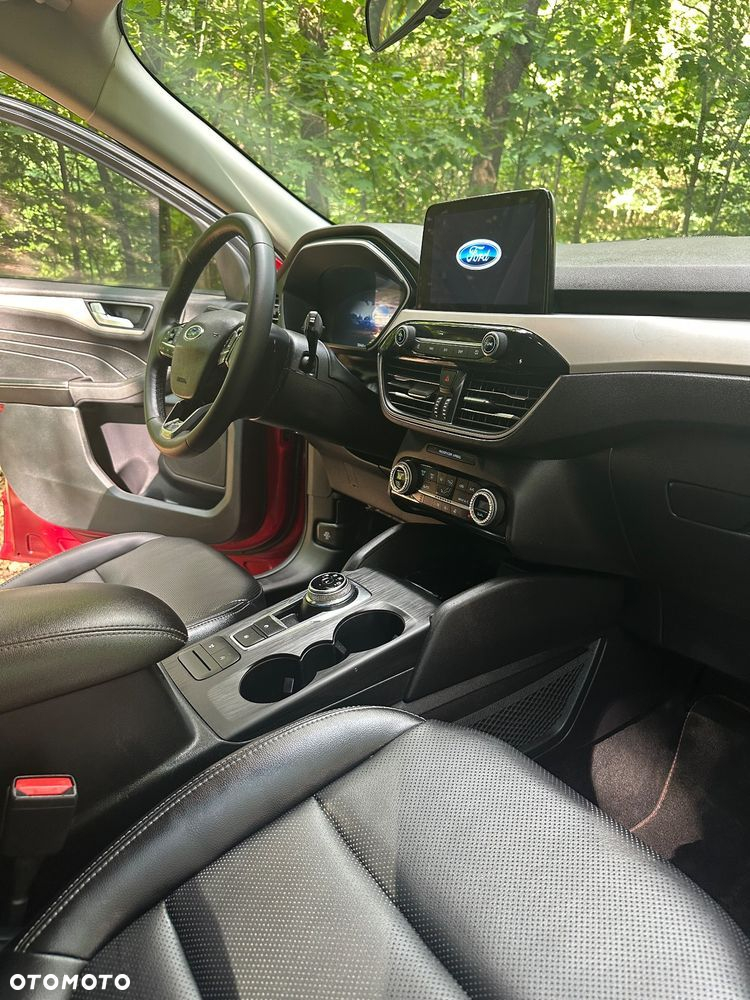 Ford Kuga - 11
