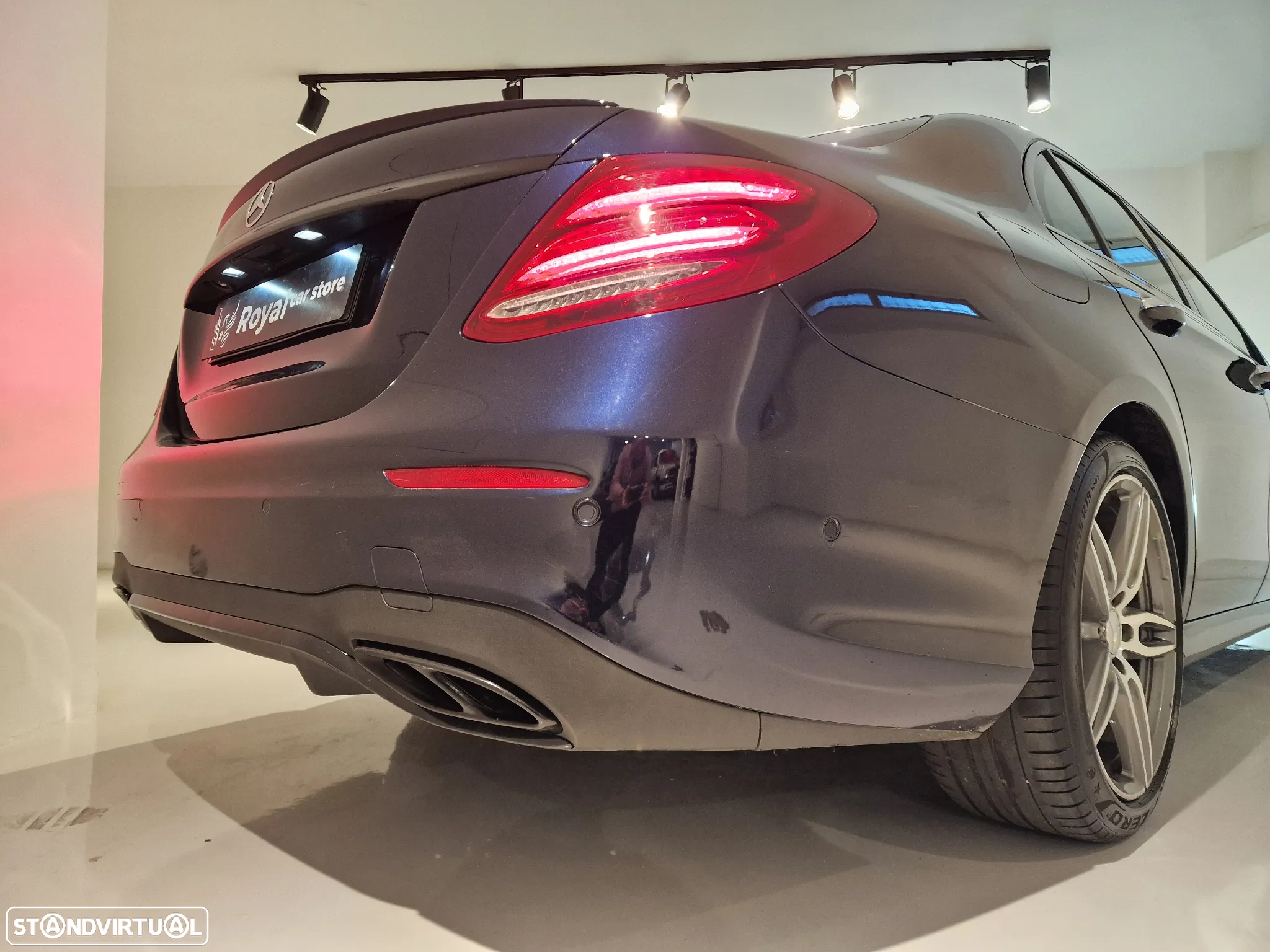 Mercedes-Benz E 43 AMG 4Matic 9G-TRONIC - 16