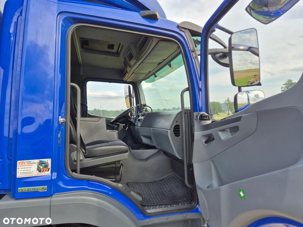 Mercedes-Benz Atego 1224 z Niemiec 9m kontener izoterma podział manual 1222 okazja - 26