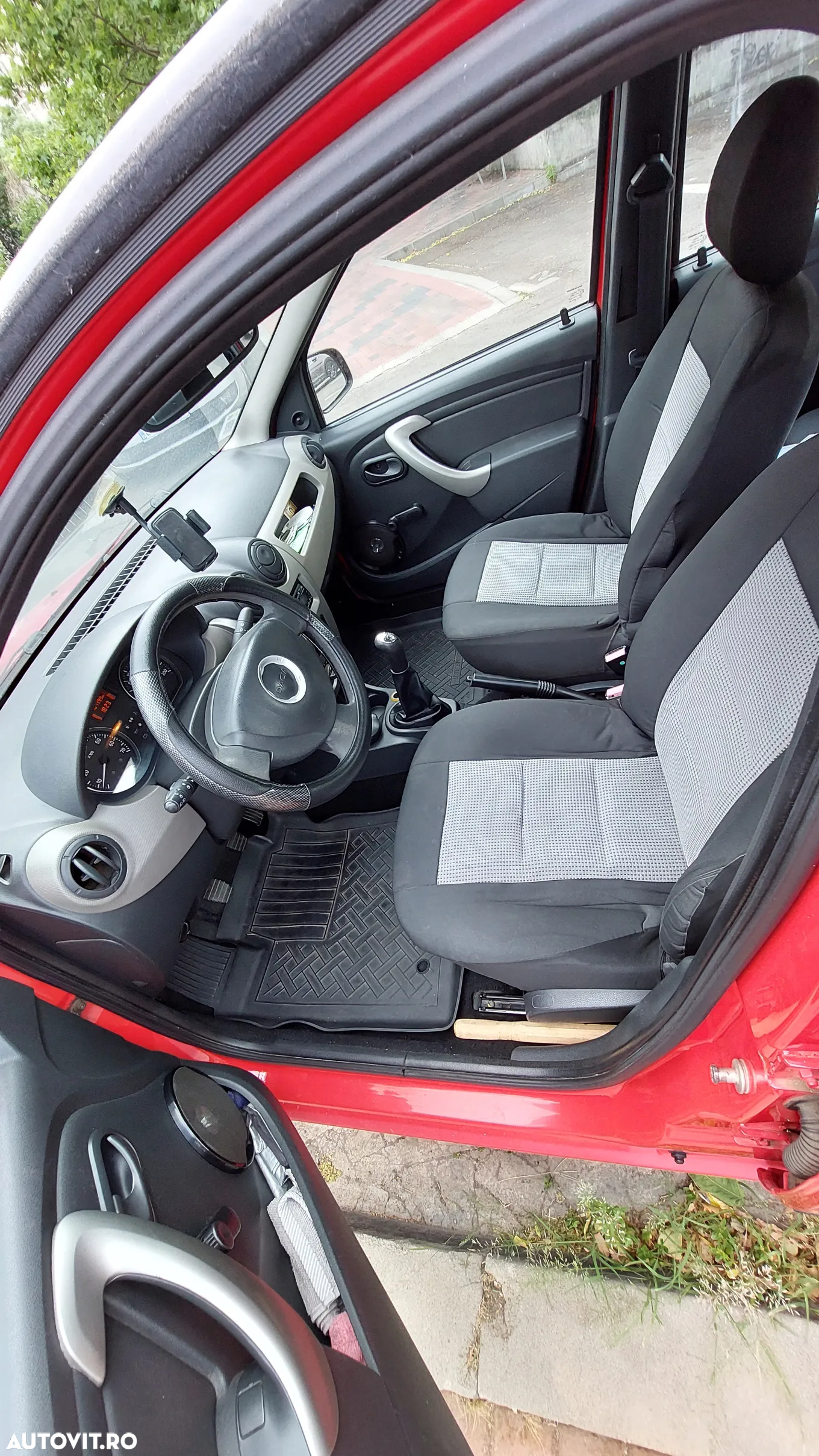 Dacia Logan 1.4 MPI Preference - 10
