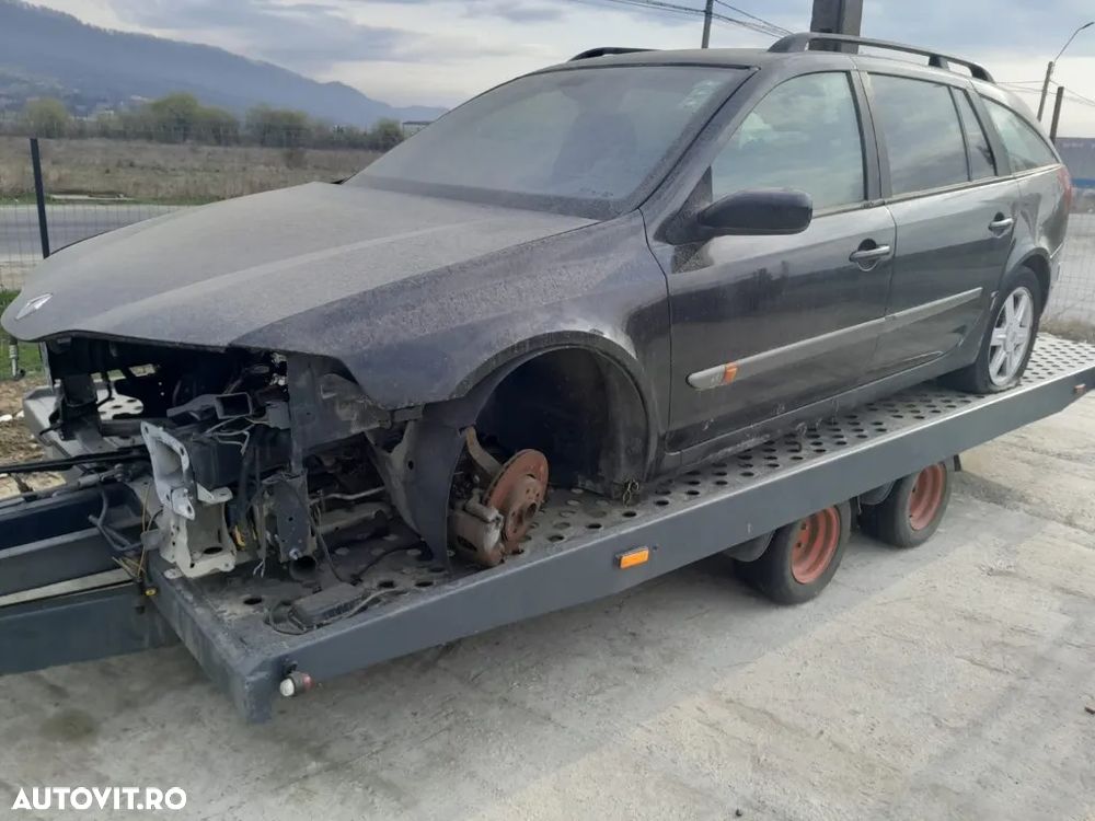 Dezmembrez Renault Laguna 2 2004 BREAK 1.9 DCI, COD MOTOR :F9Q752 - 3