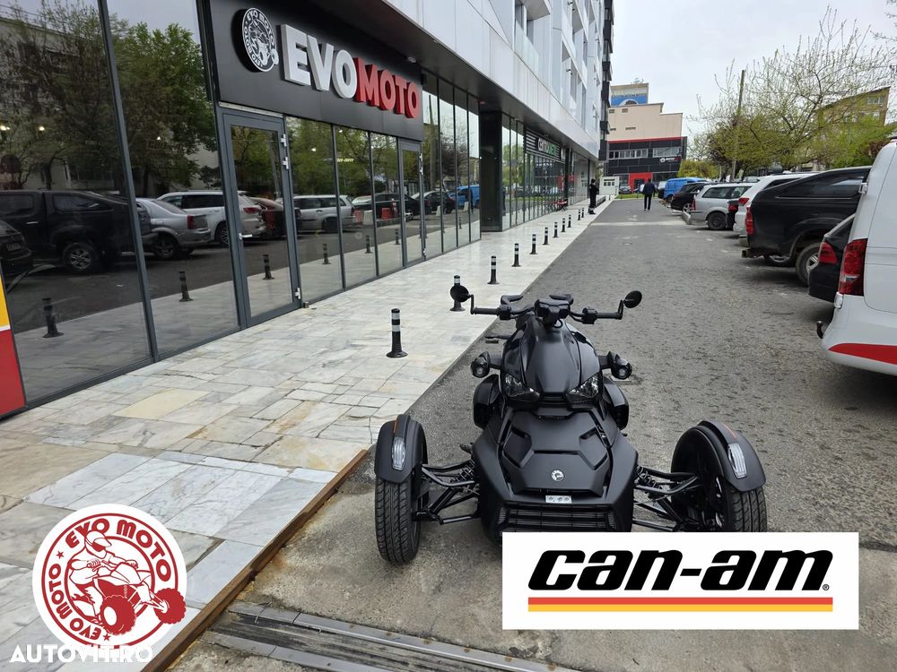 Can-Am Ryker 900 - 9