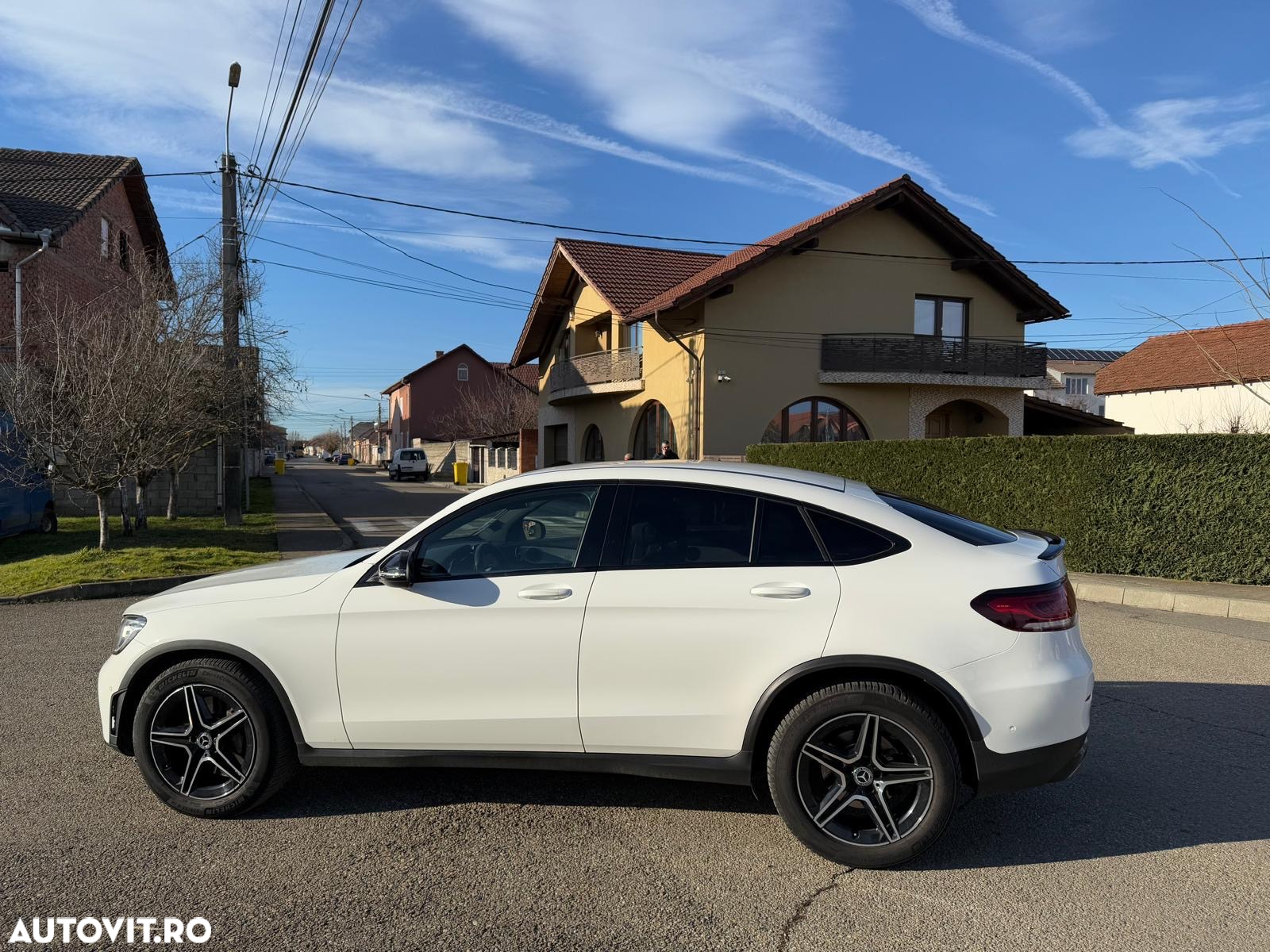Mercedes-Benz GLC Coupe 300 d 4Matic 9G-TRONIC AMG Line - 12