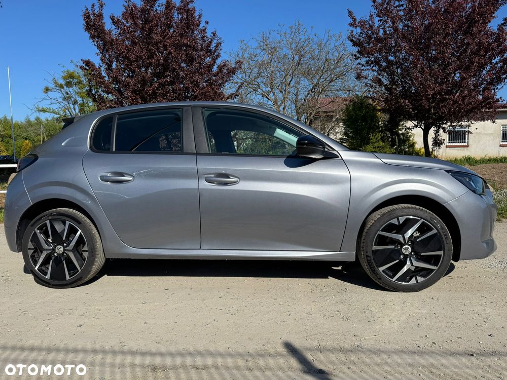 Peugeot 208 - 6