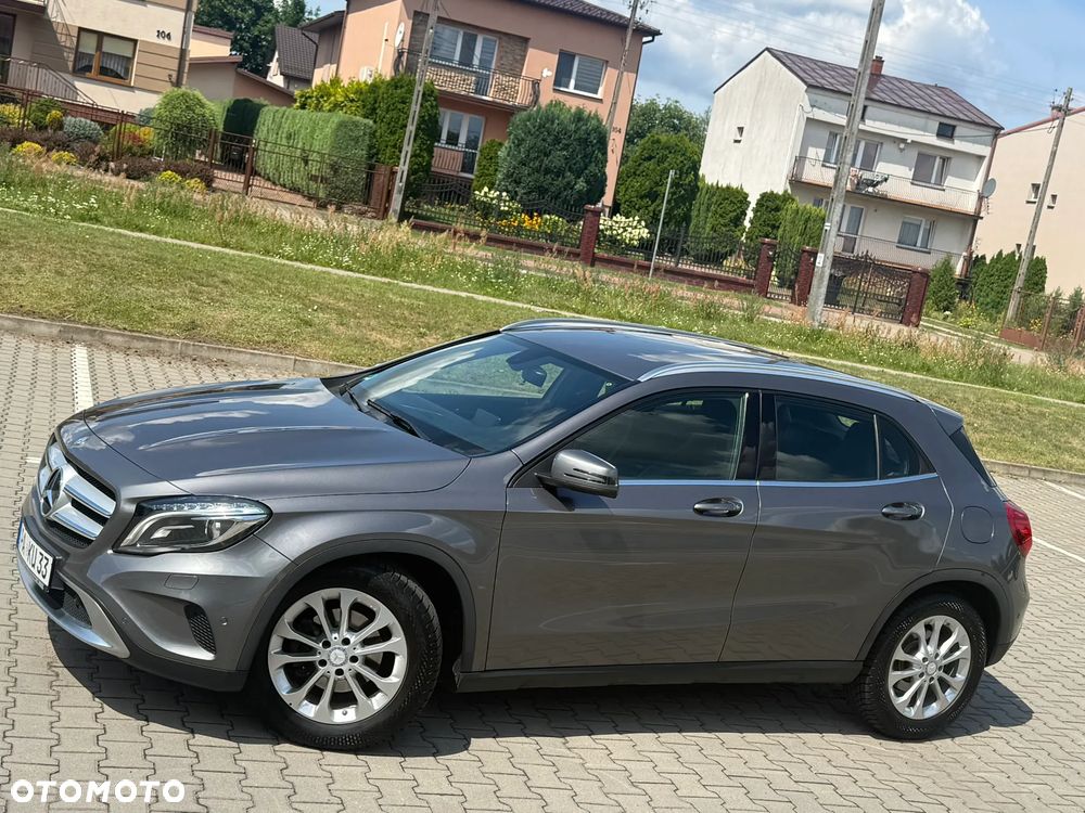 Mercedes-Benz GLA 200 UrbanStyle Edition - 14
