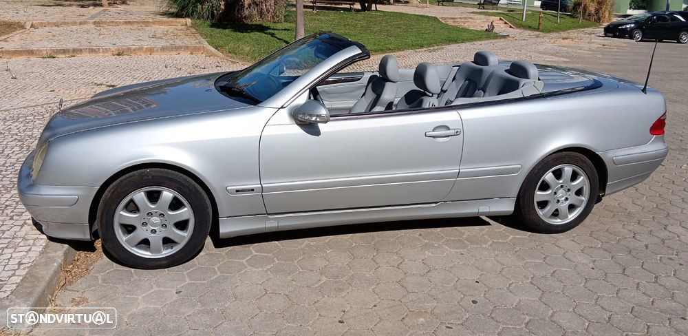 Mercedes-Benz CLK 230 - 10