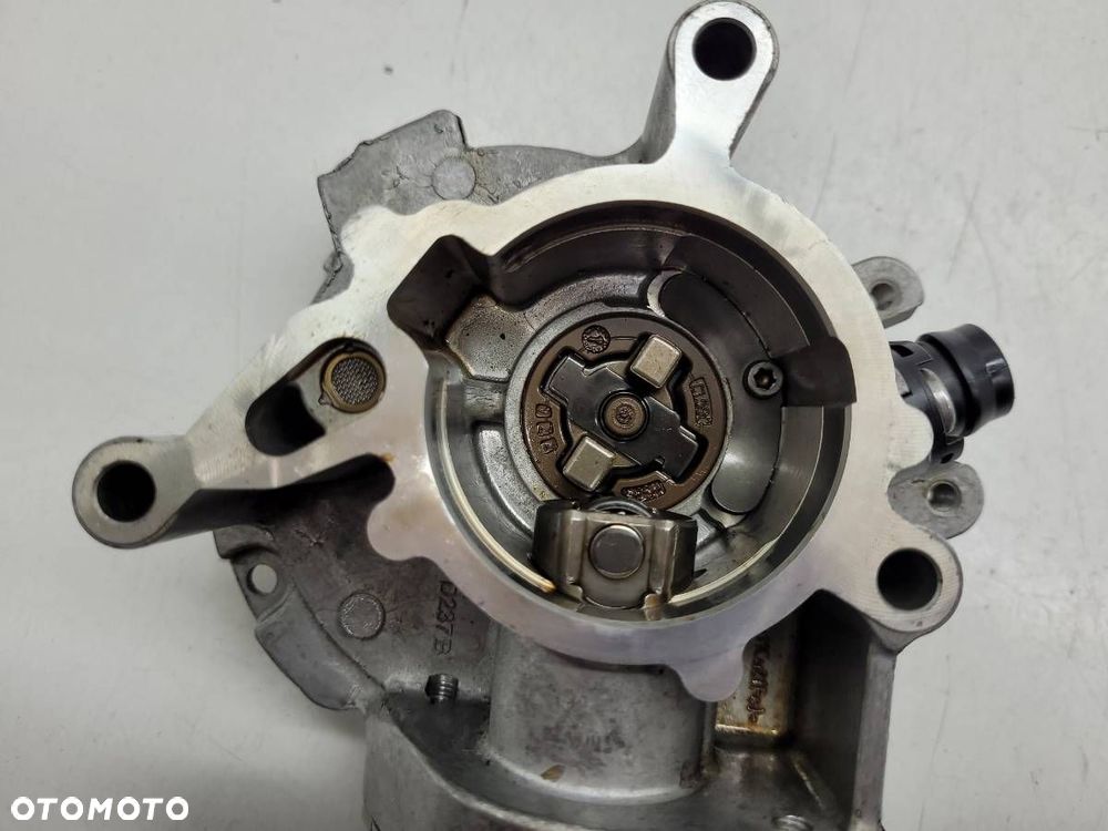 POMPA VACUM POMPA PALIWA 2.0 TFSI AUDI A5 F5 8W 06G127025M 06K145100AE - 9