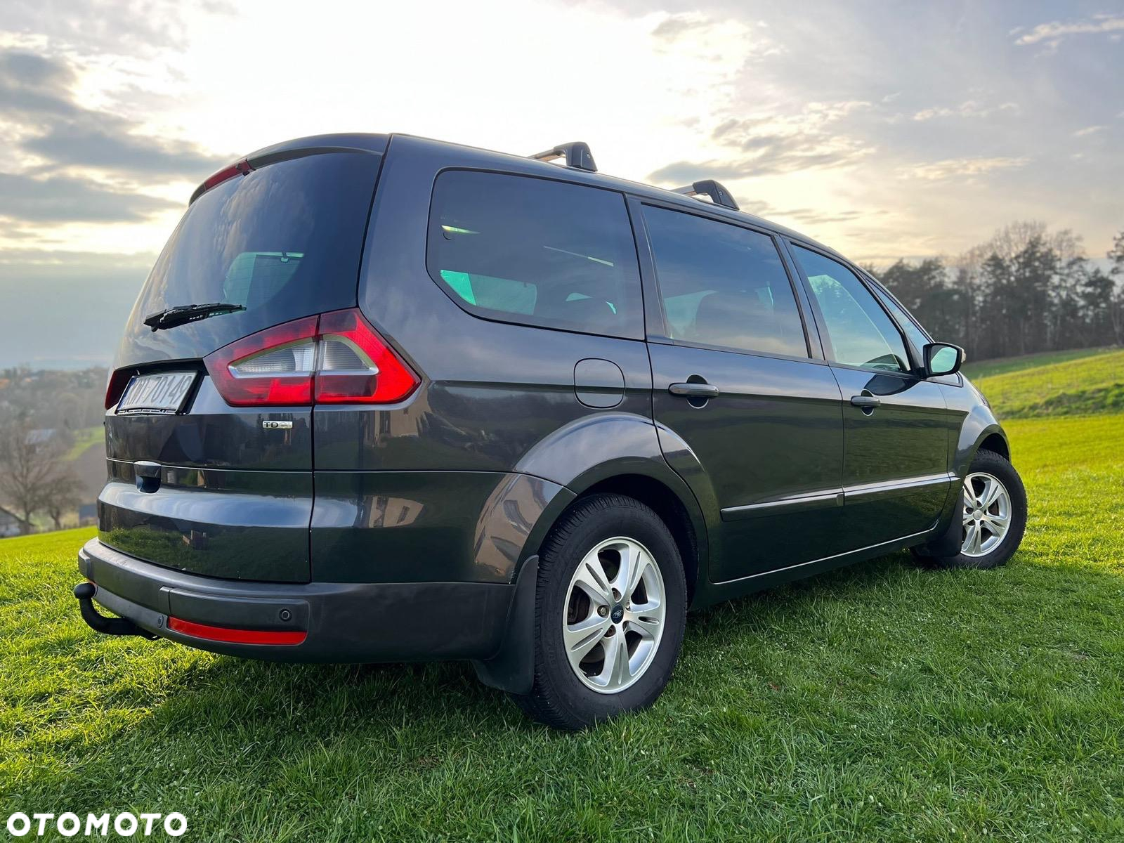 Ford Galaxy - 6