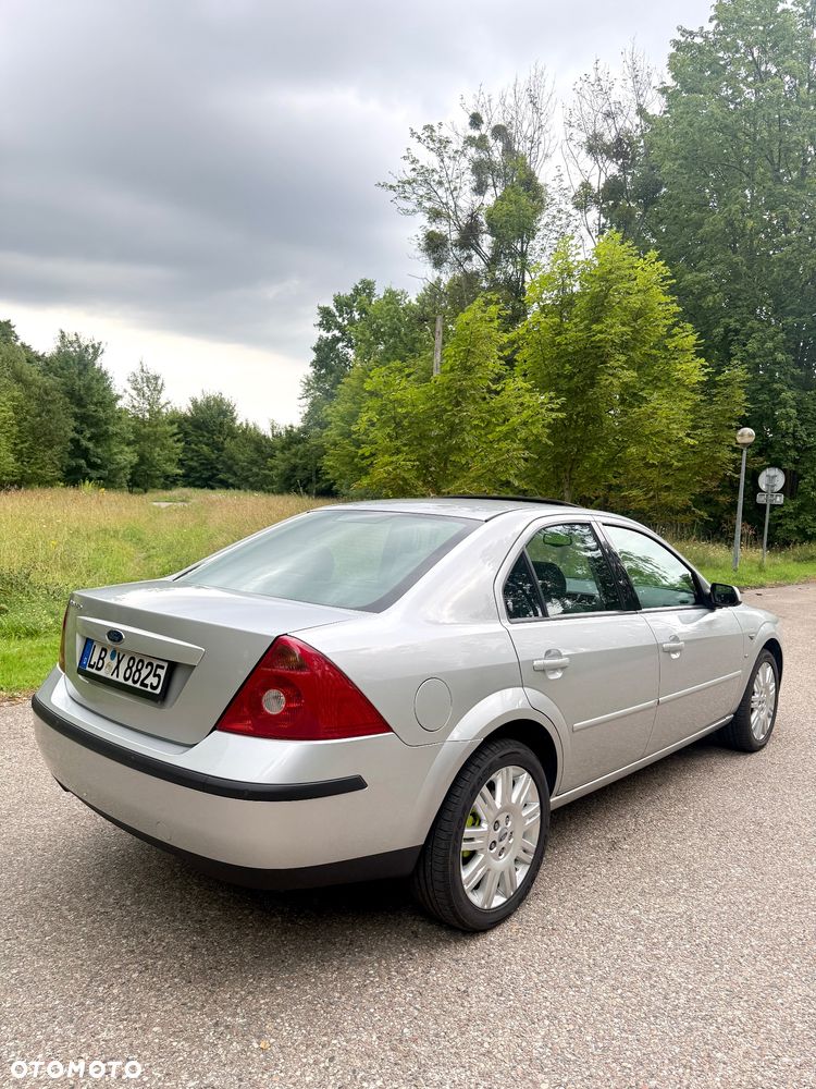 Ford Mondeo 2.5 V6 Ghia X - 6