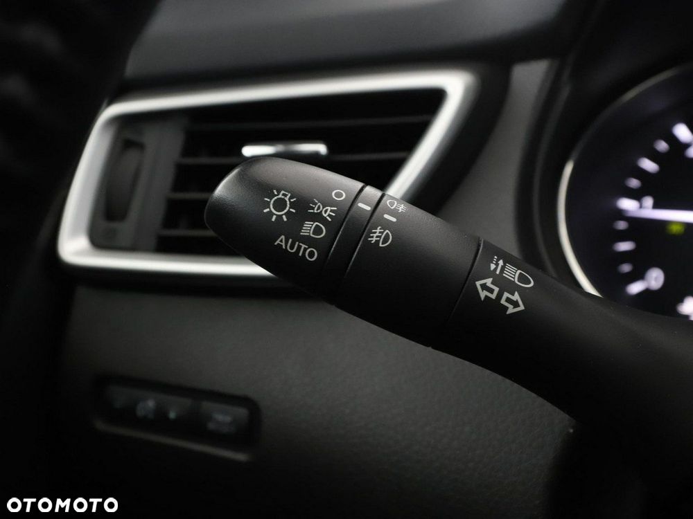 Nissan X-Trail 1.6 DCi N-Connecta 4WD - 32