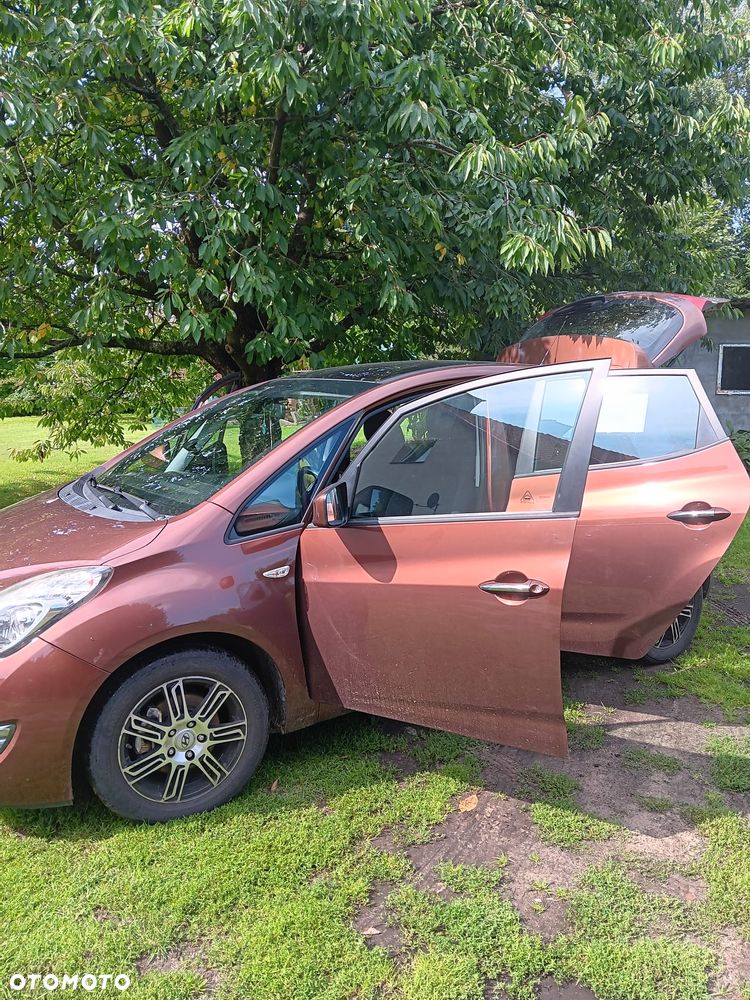 Hyundai ix20 - 11