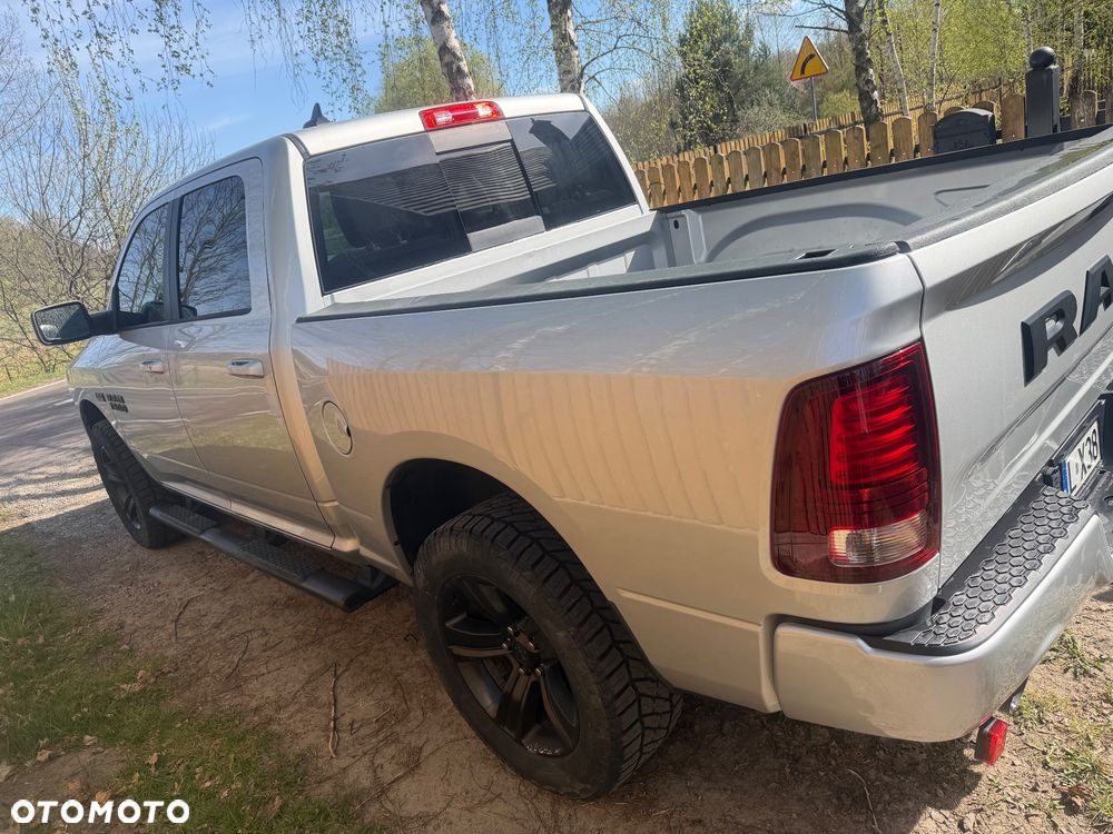 RAM 1500 Crew Cab Sport - 7