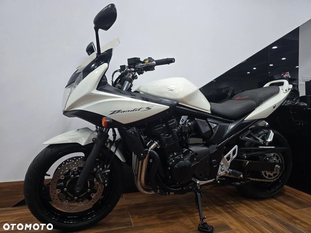 Suzuki Bandit - 6