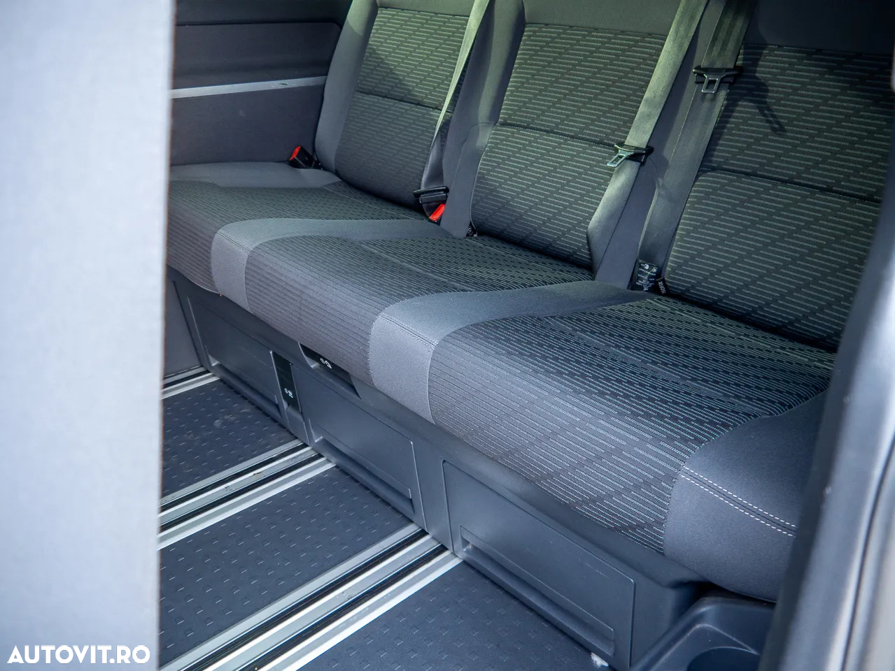 Volkswagen Multivan - 6