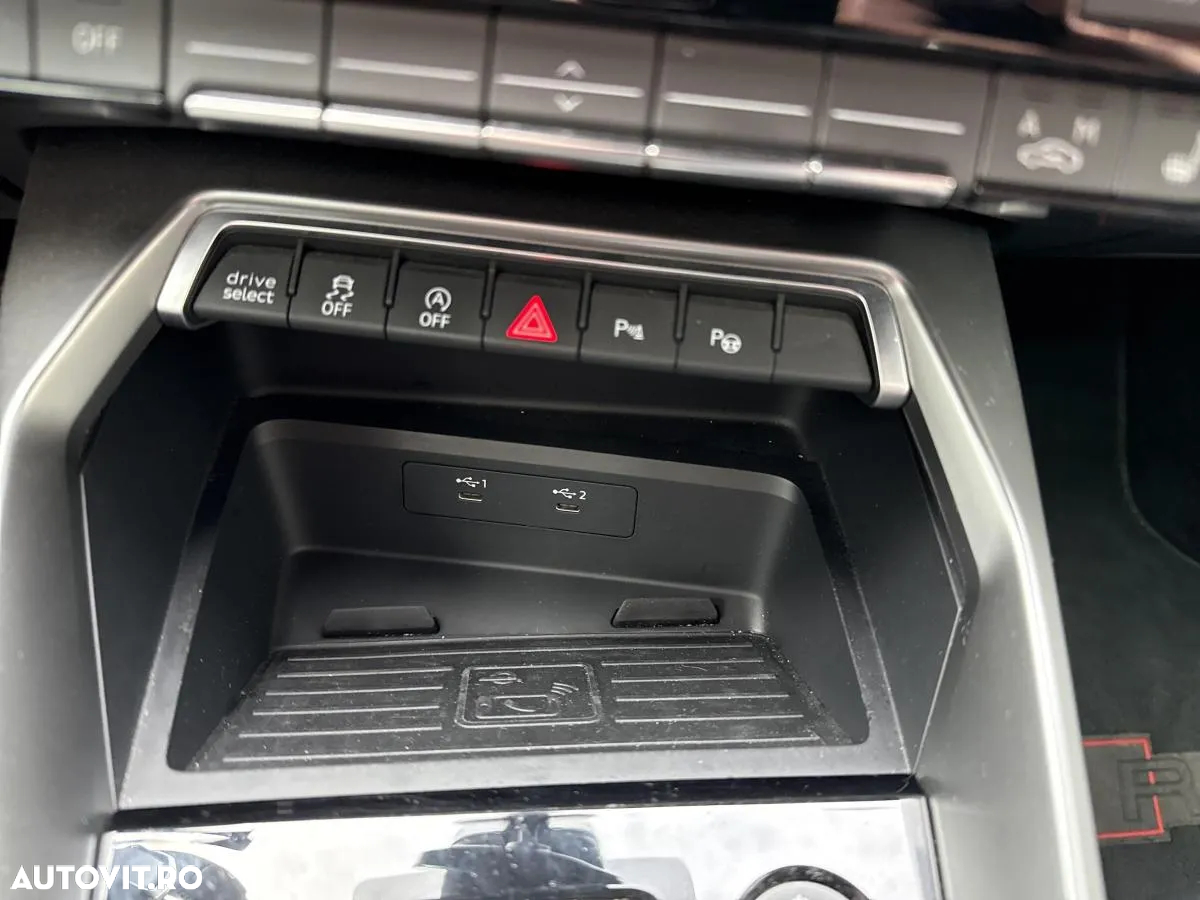 Audi RS3 TFSI quattro S tronic - 23