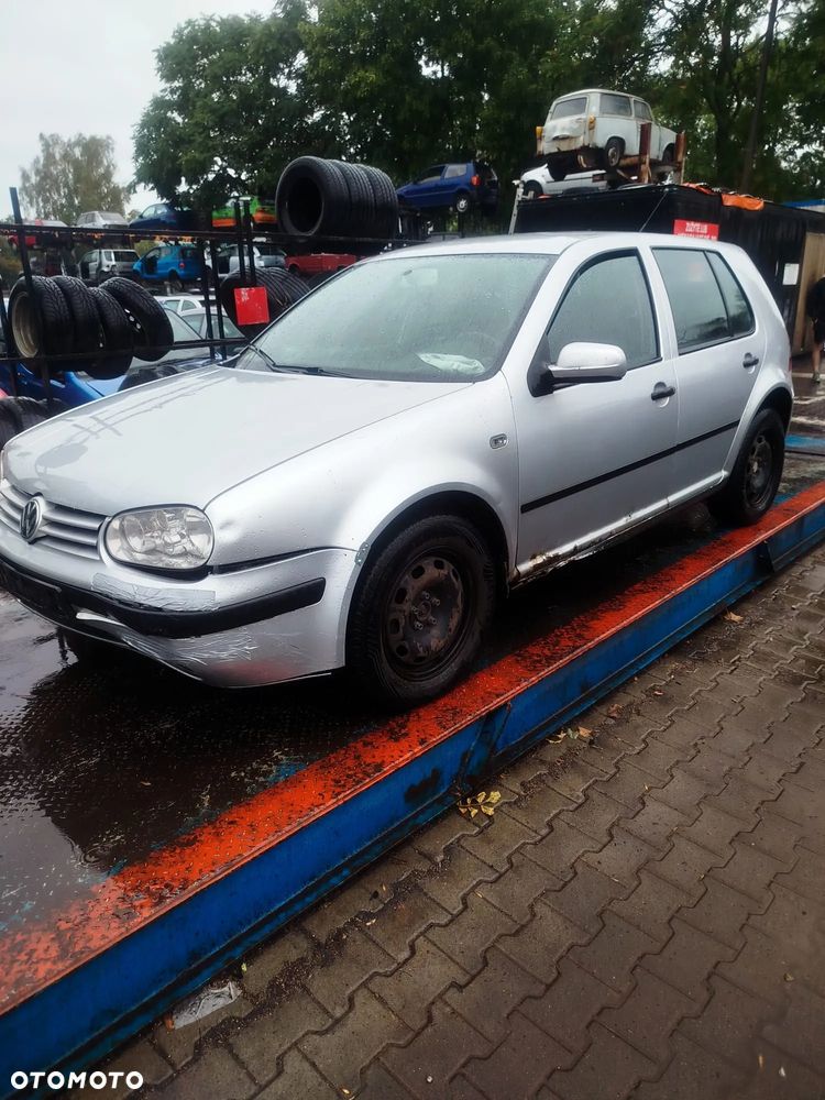 Volkswagen Golf 4  na części - 3