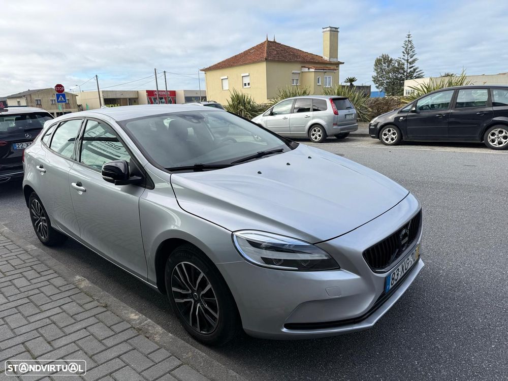 Volvo V40 2.0 D3 Momentum - 5