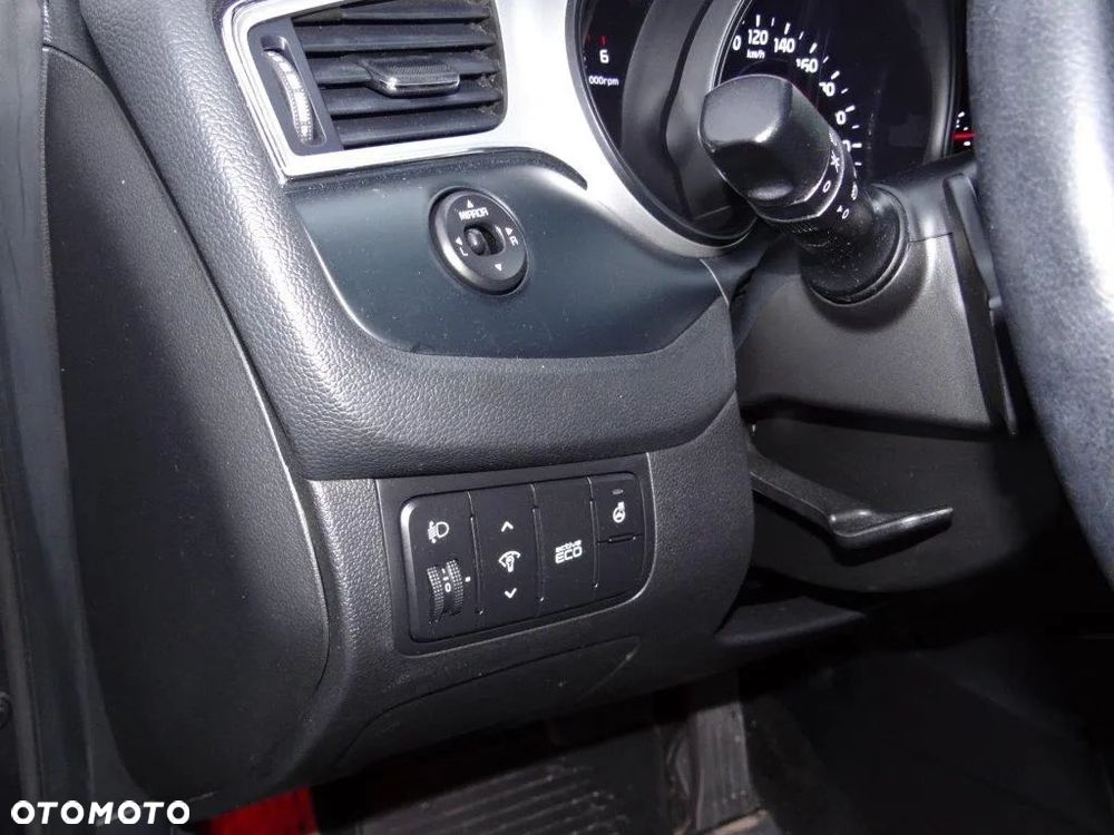 Kia Ceed 1.6 CRDi L Business Line DCT - 16