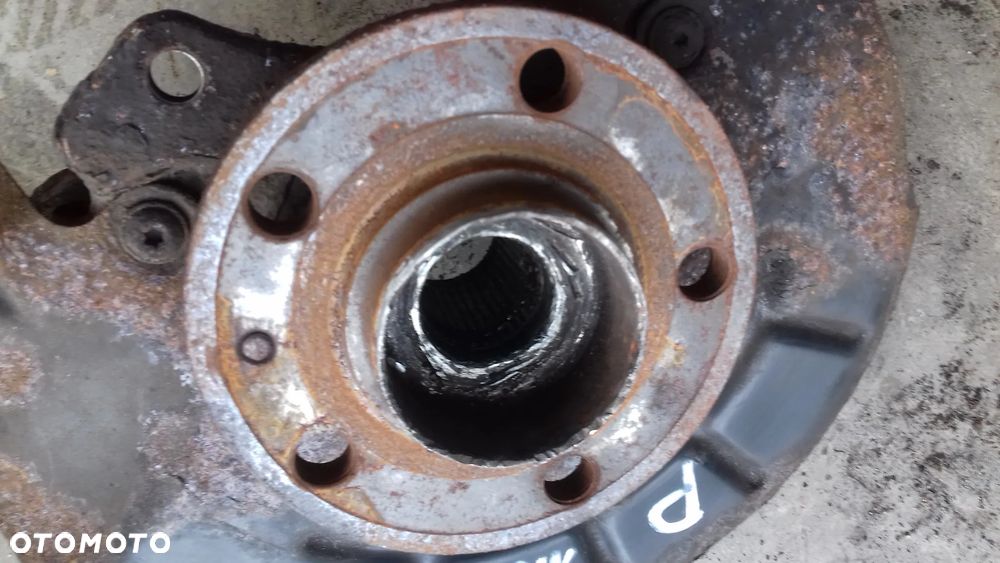 zwrotnica prawa przód przednia Fabia II 1.6 TDI CAYC - 2