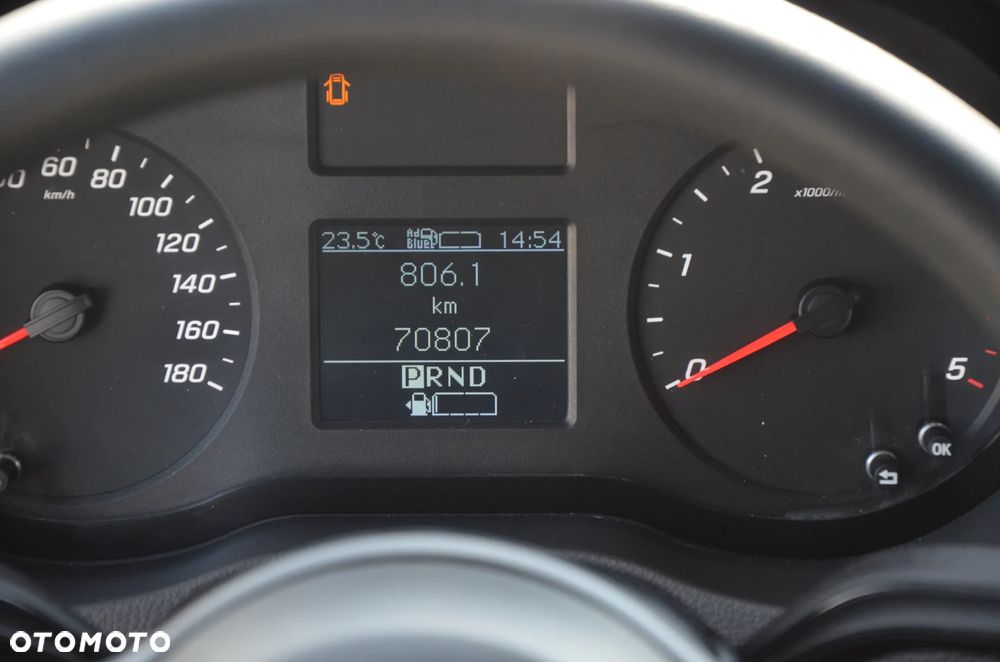 Mercedes-Benz Sprinter - 20