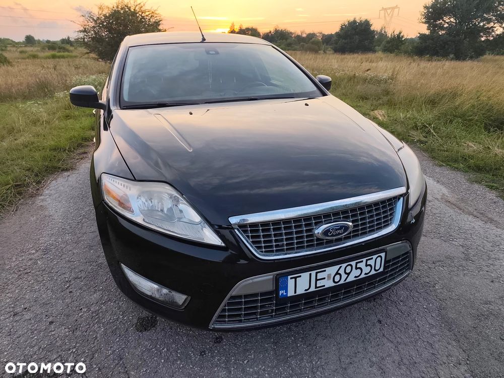 Ford Mondeo 2.0 TDCi Ambiente - 11