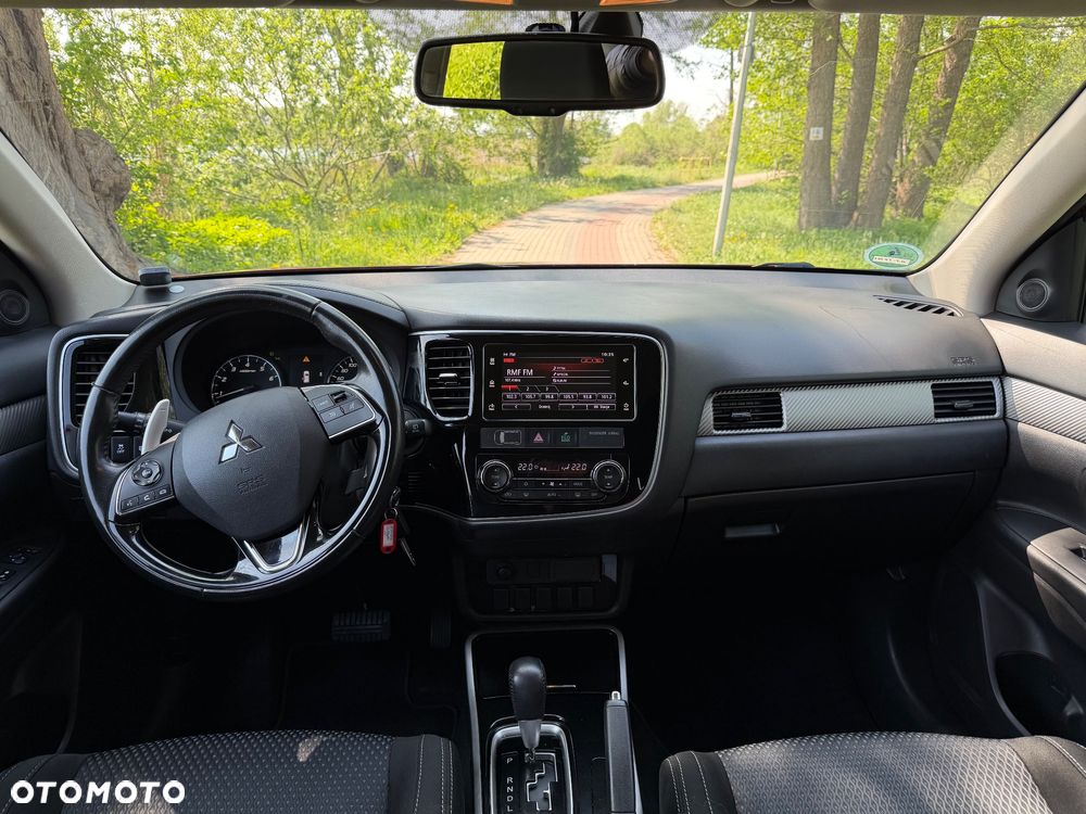 Mitsubishi Outlander 2.0 2WD CVT Diamant Edition - 15