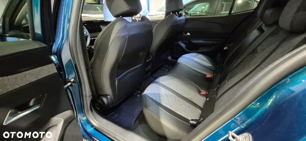 Peugeot 408 1.2 PureTech Allure S&S EAT8 - 26