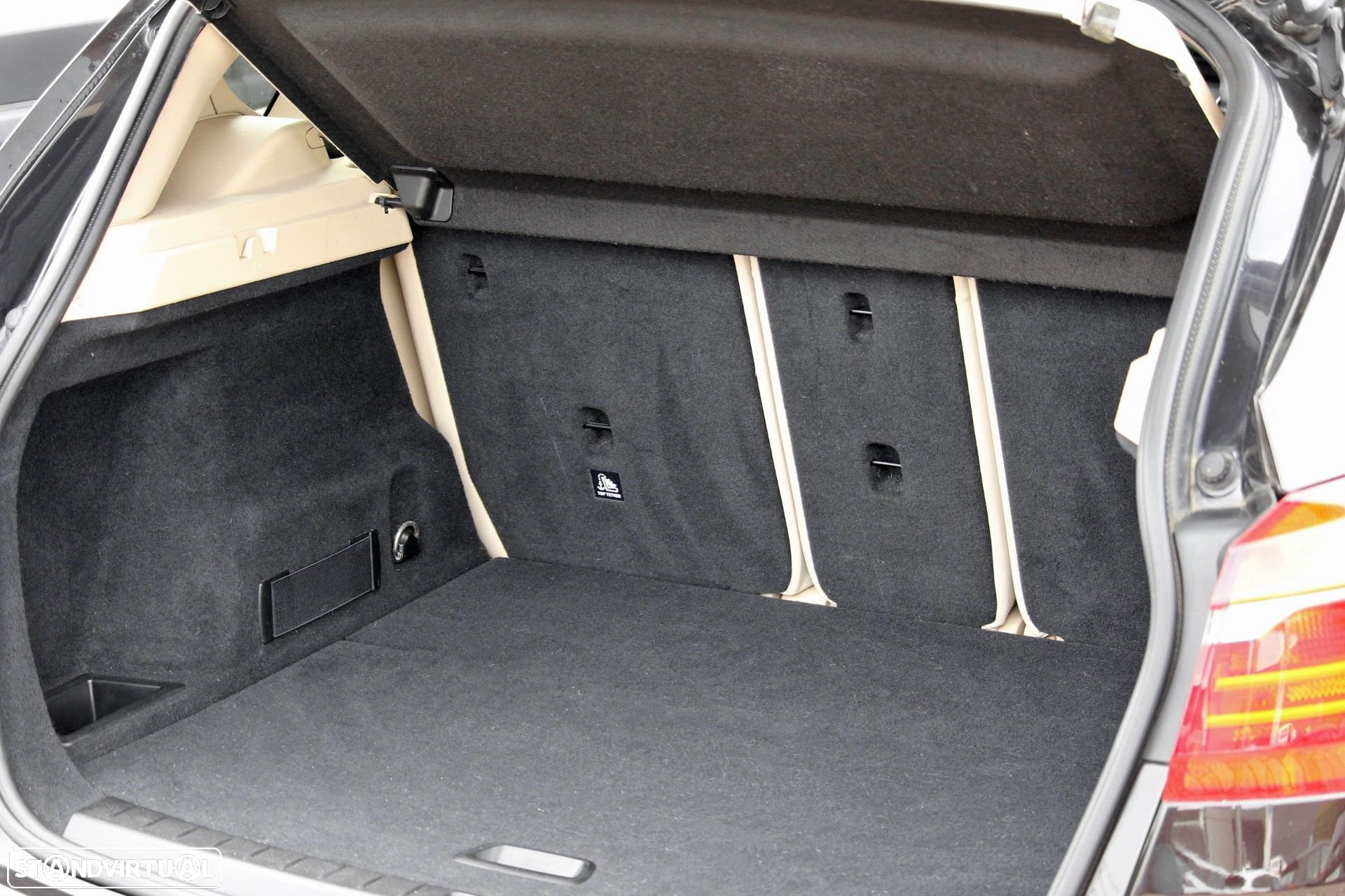 BMW 216 Active Tourer d Line Sport - 9
