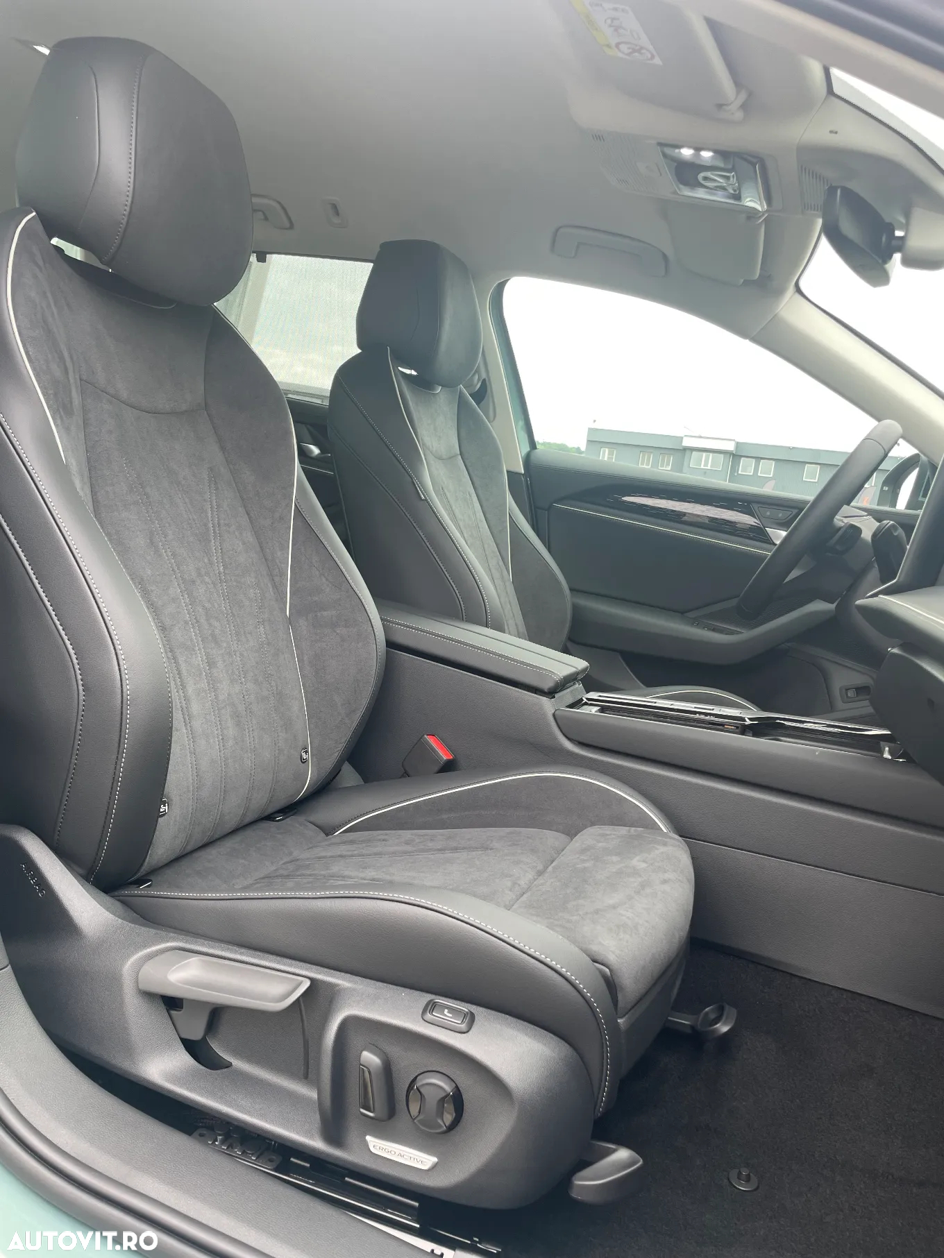 Volkswagen Passat - 24