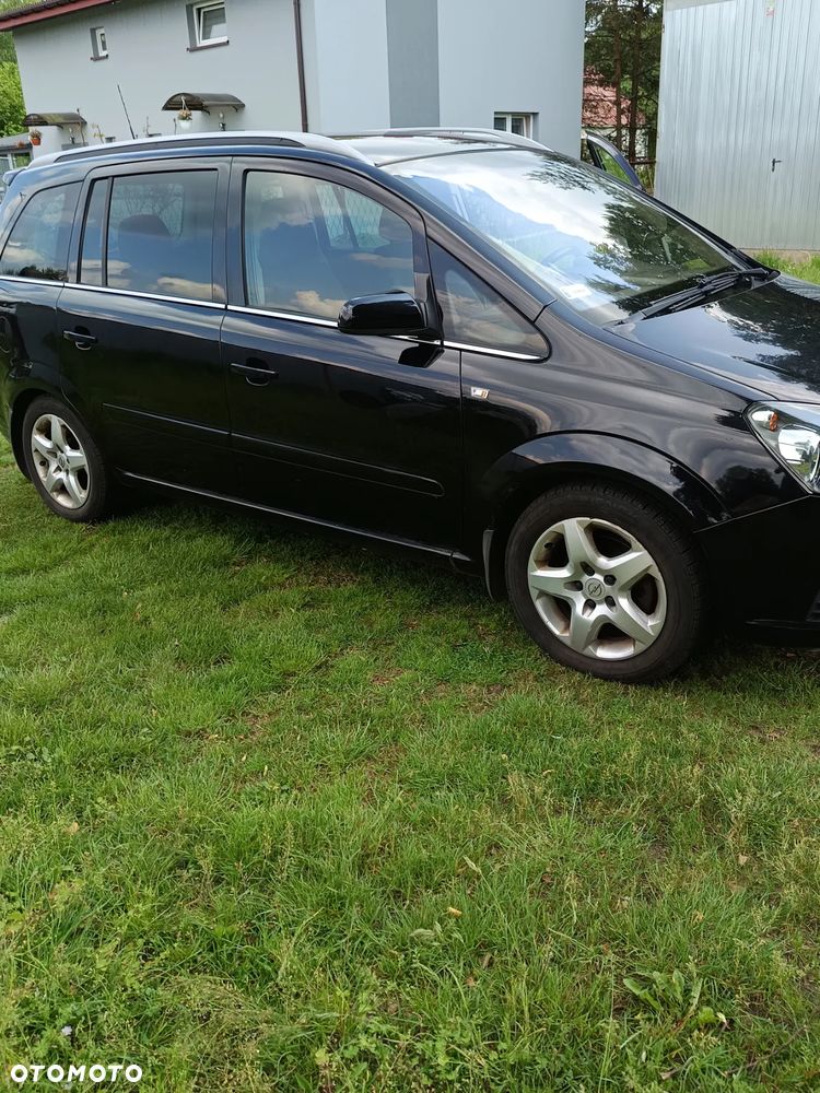 Opel Zafira 1.8 - 3