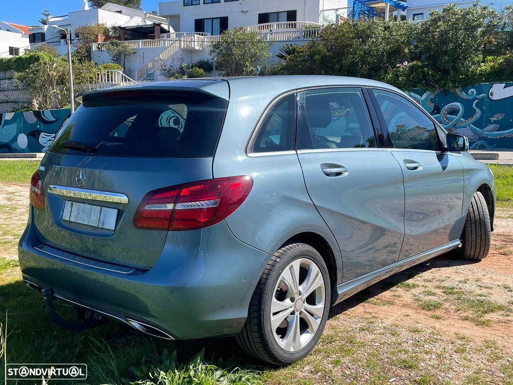 Mercedes-Benz B 180 Standard - 6