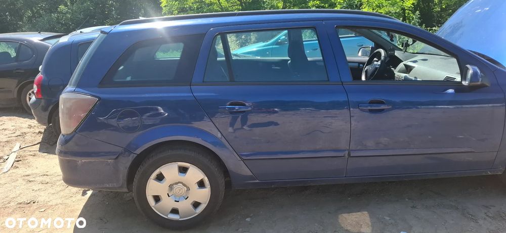 Opel Astra H 1,7 CDTI  Z 17 DTH na części - 2