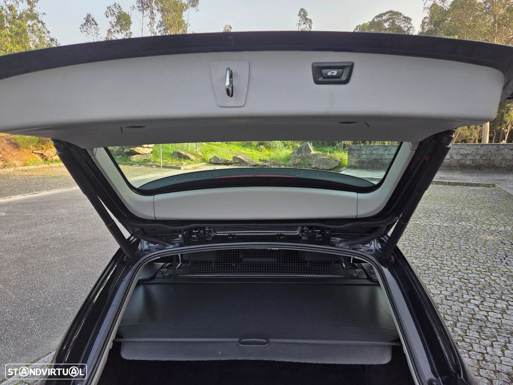 BMW 318 d Aut. Sport Line - 18