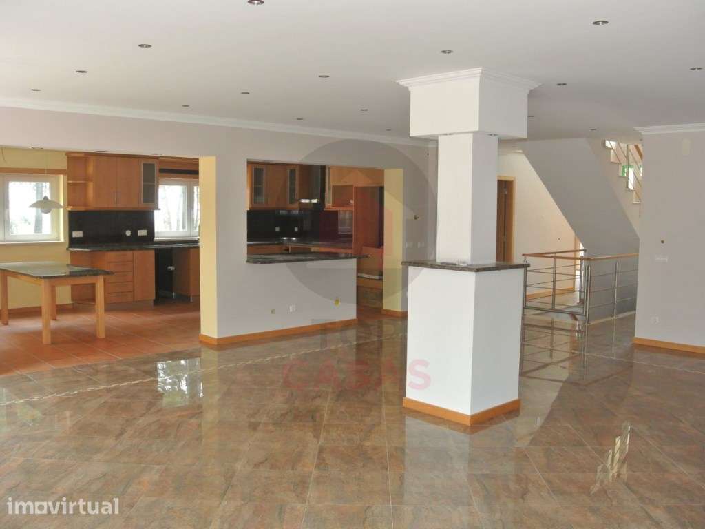 Moradia em Salir do Porto - Grande imagem: 2/25