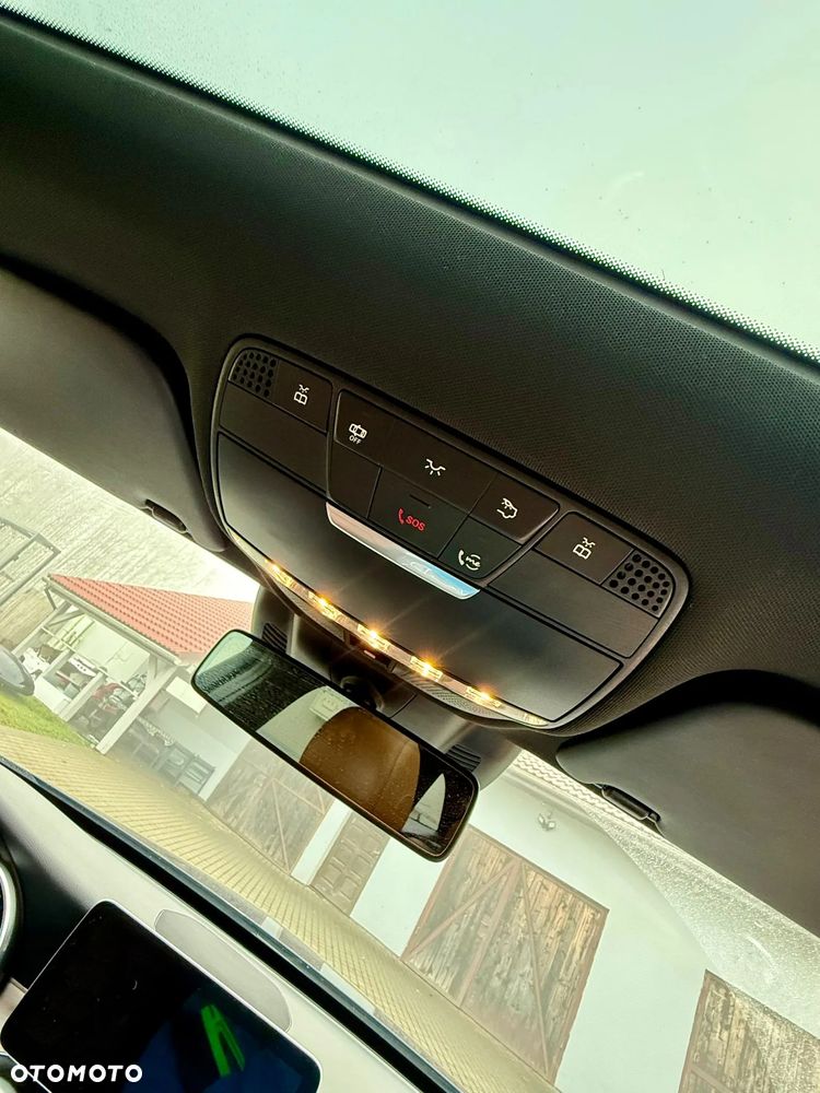 Mercedes-Benz Klasa C 300 de PHEV AMG - 27