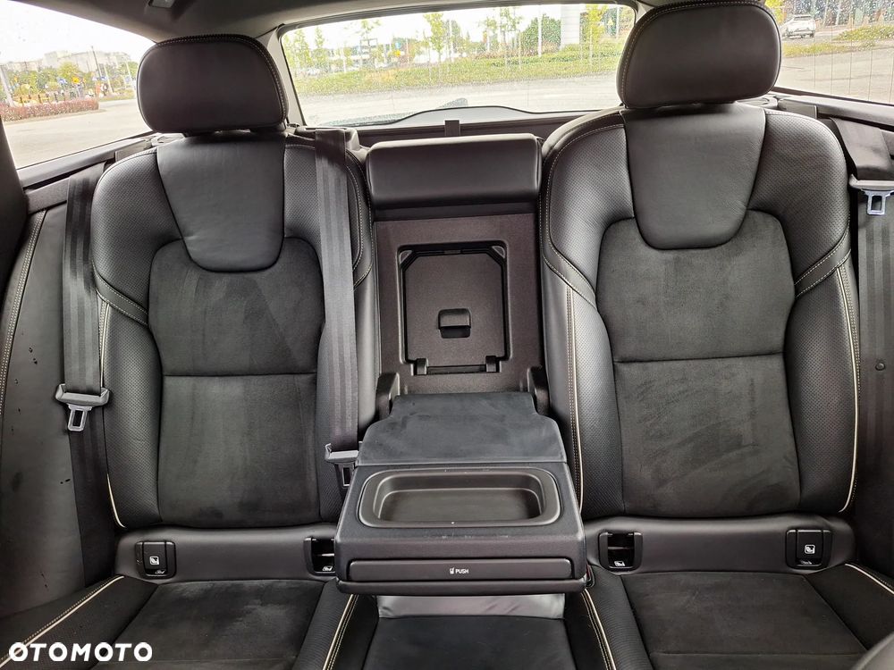 Volvo V90 T4 R-Design - 28