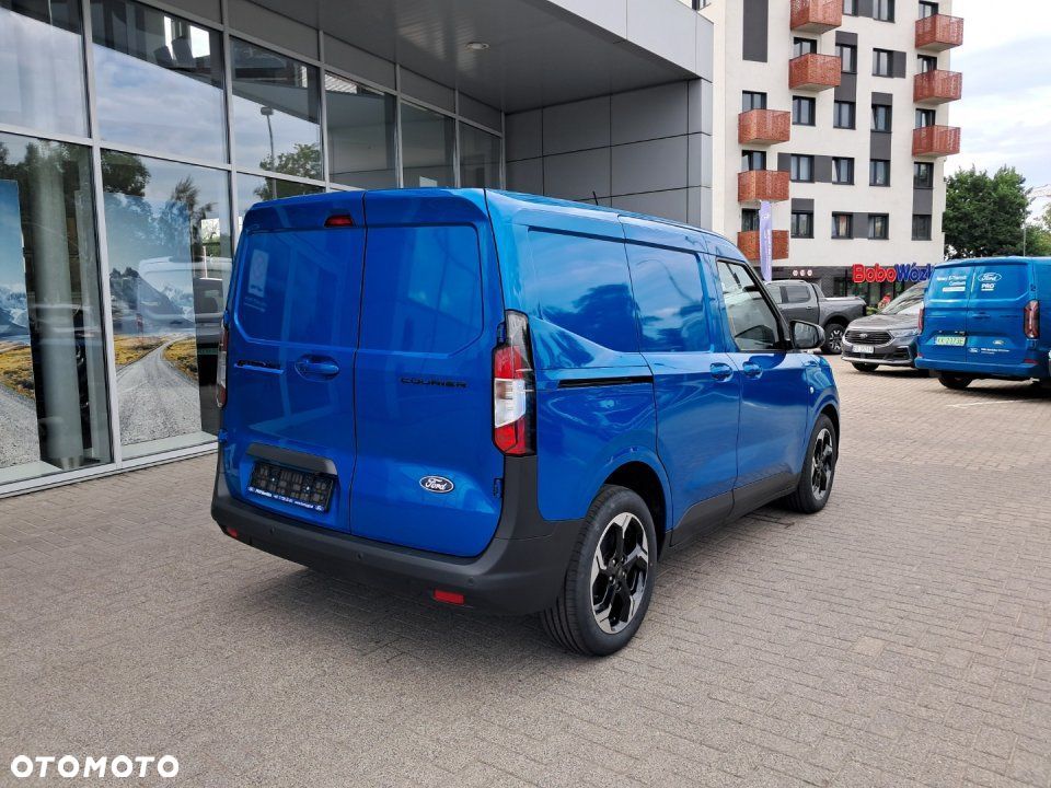 Ford Transit Courier - 7