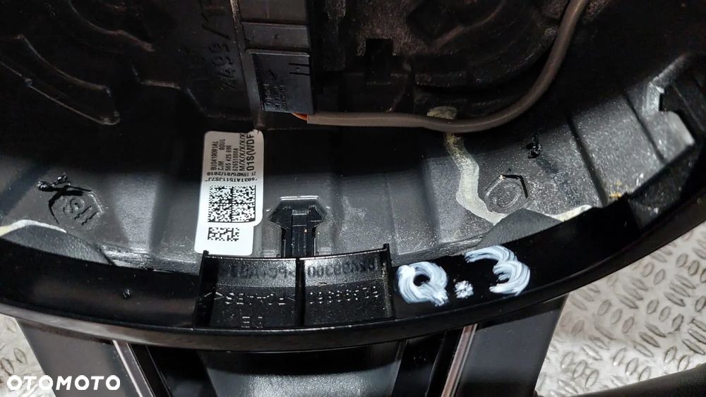 Kierownica multifunkcyjna skóra oryginał Audi Q3 R 2018 nr 8U0419091AL - 3