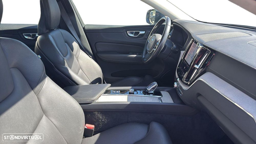 Volvo Xc 60 2022 photo 5